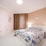 La Luxury Goldstrand