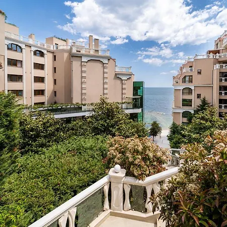 Apartment La Luxury *