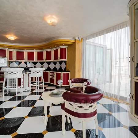 La Luxury * Golden Sands