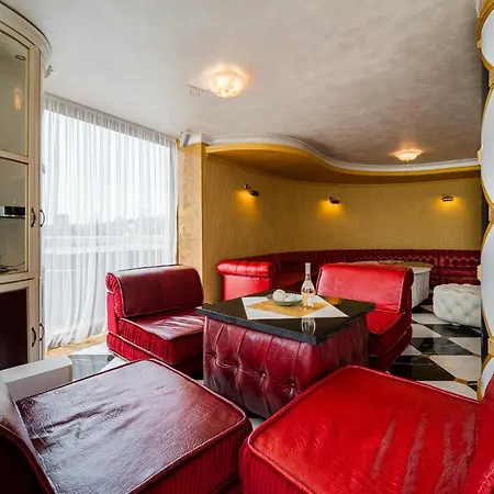 La Luxury Golden Sands