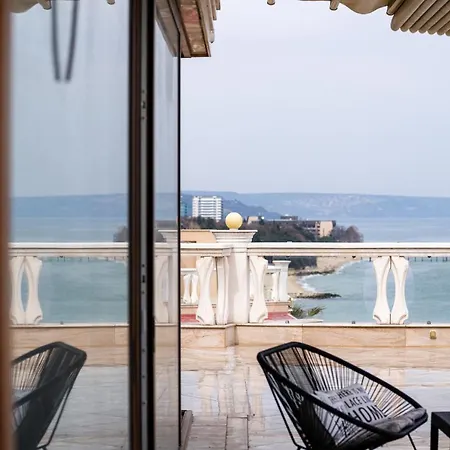 Apartment La Luxury