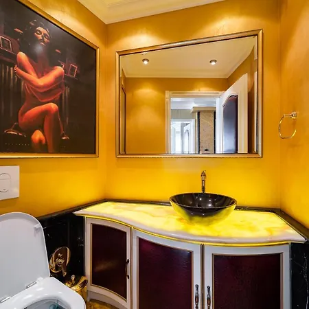 La Luxury Златни пясъци